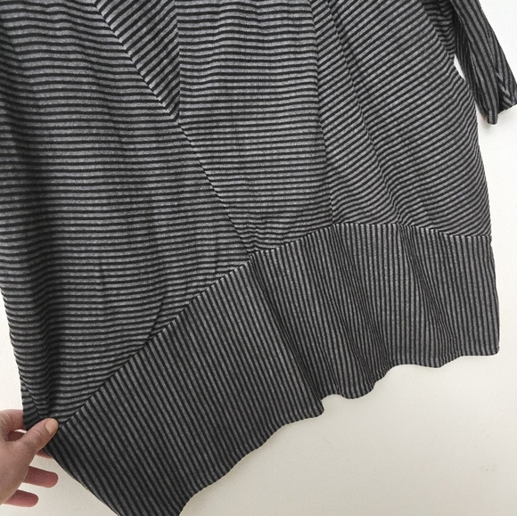 Chic Black and Gray Striped Sweater - Picture 4 of 12